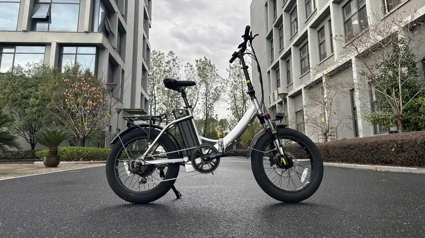 Bicicleta eléctrica plegable